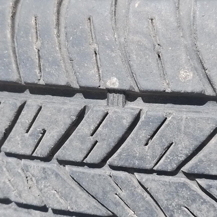 DUNLOP 215/60 R17