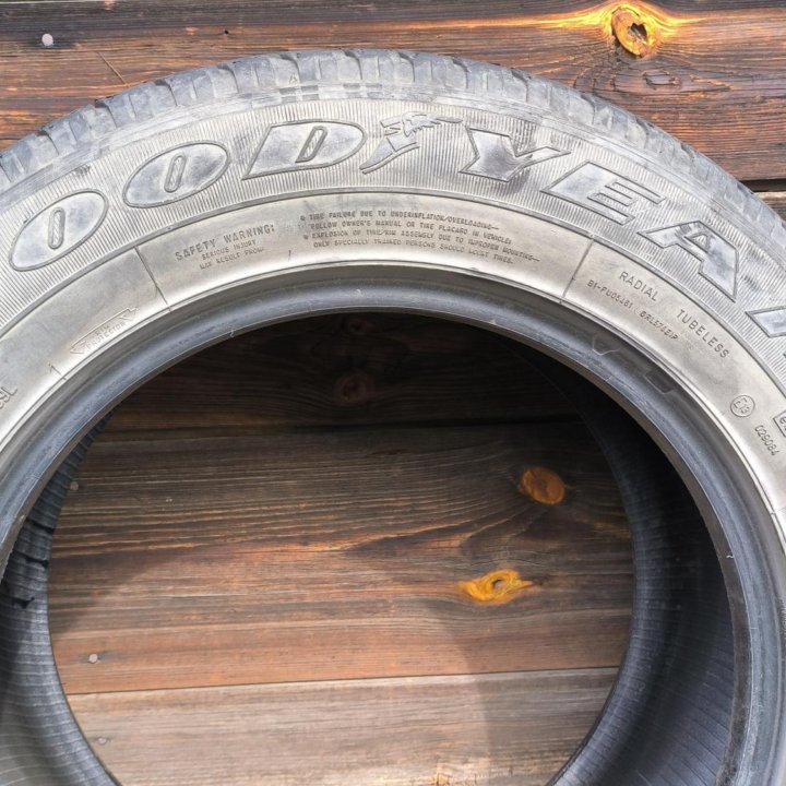 Goodyear Wrangler HP 235/65 R17 104V