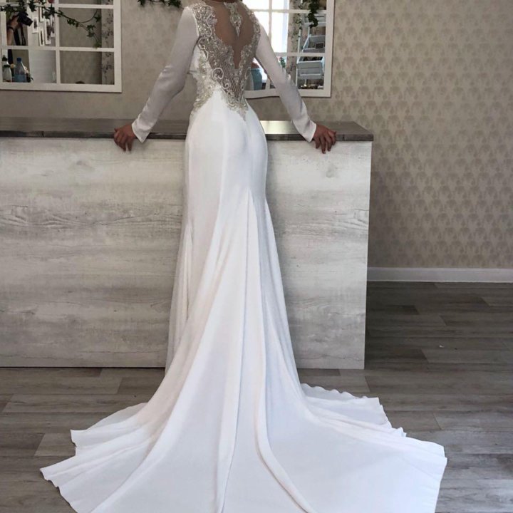 Свадебное платье