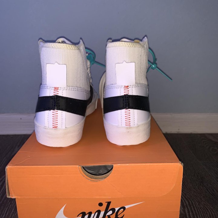 Nike Blazer Mid '77 Jumbo (6.5US, 7.5US)