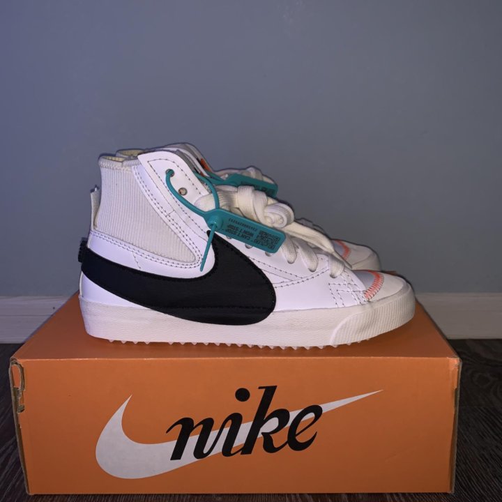 Nike Blazer Mid '77 Jumbo (6.5US, 7.5US)