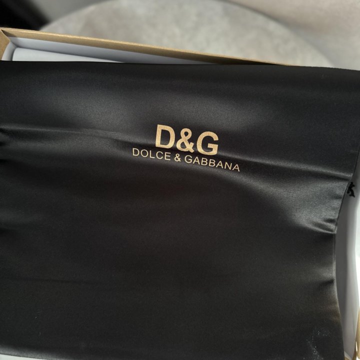 Кроссовки dolce gabbana