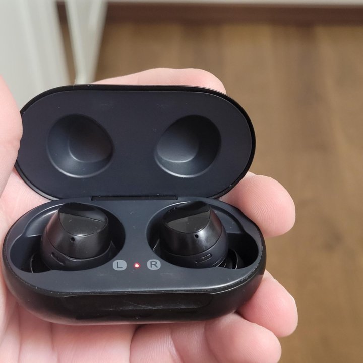 Наушники Samsung Galaxy Buds