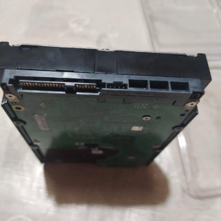 Жёсткий диск Dell 750gb. Barracuda