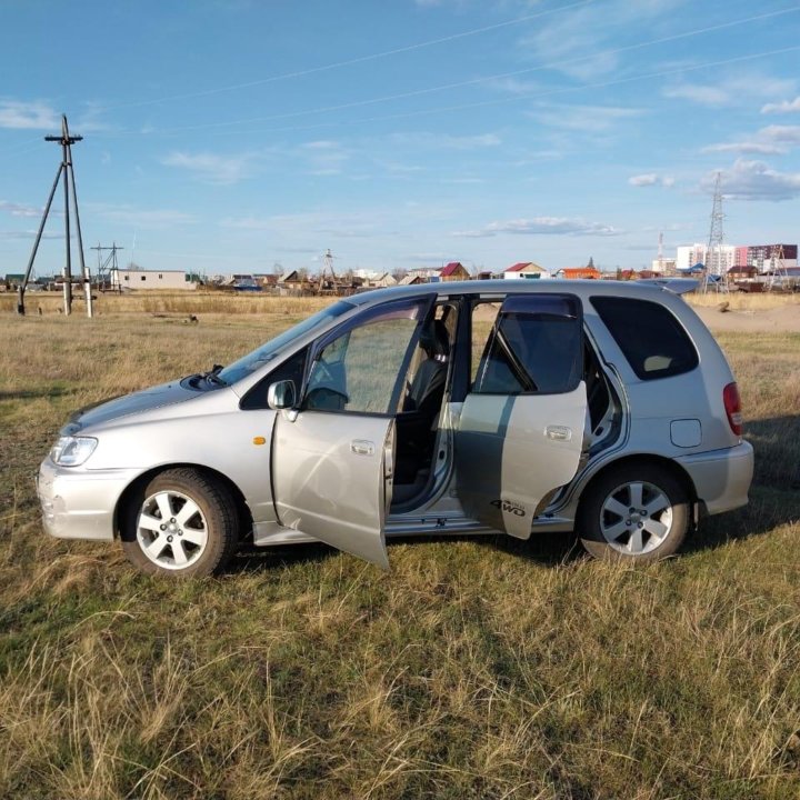 Toyota Corolla Spacio, 2001