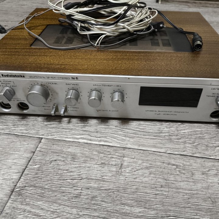 Усилитель Radiotehnika У-101-стерео hi-fi