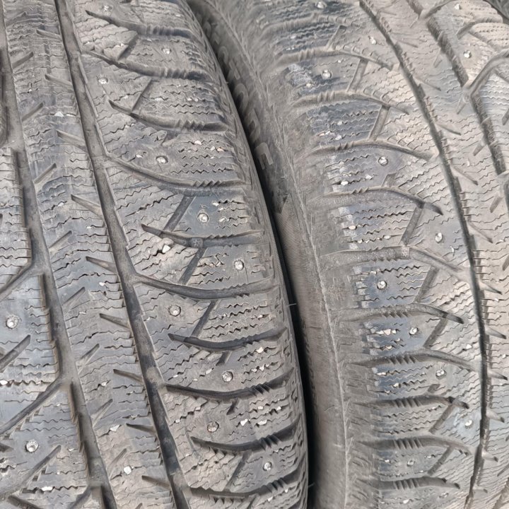 205/55r16 Bridgestone ice Cruiser 7000s