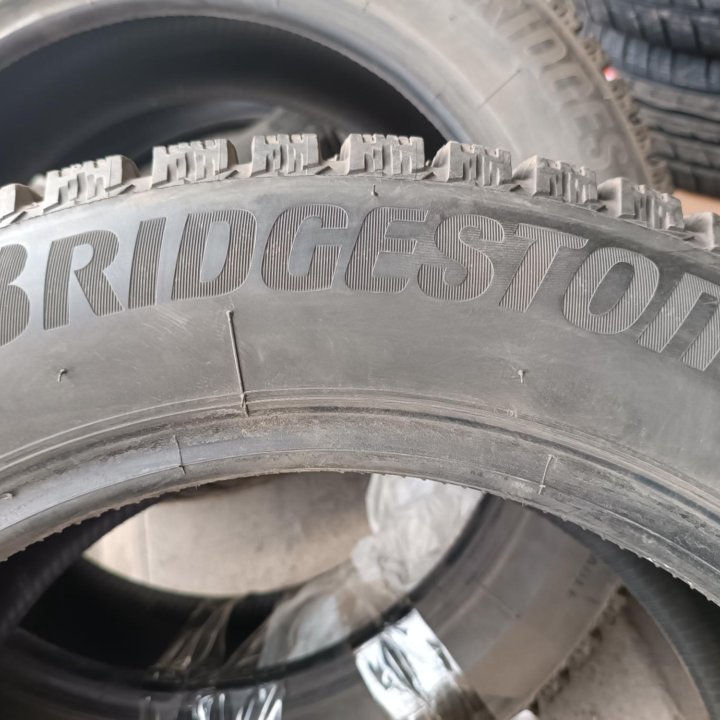 205/55r16 Bridgestone ice Cruiser 7000s