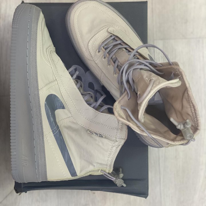 NIKE AF1 SHELL