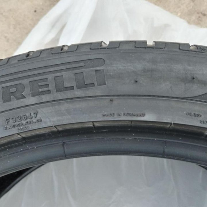 Комплект разношироких шин Pirelli Scorpion winter