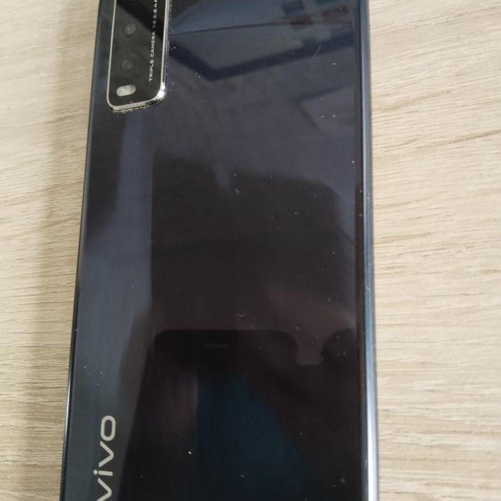 Телефон vivo y20