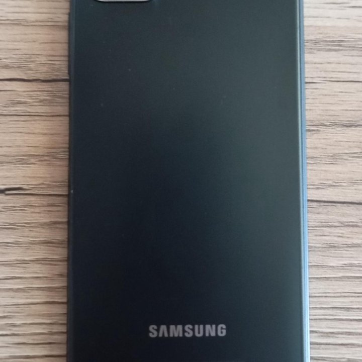 Телефон Samsung