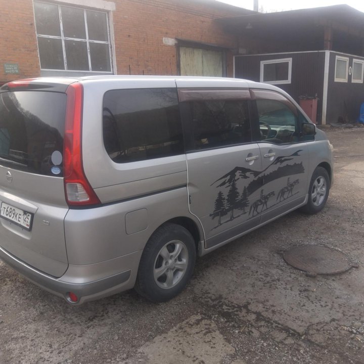 Nissan Serena, 2006