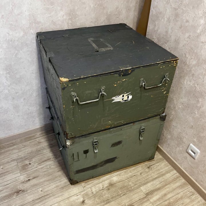 Ящик для хранения и перевозки домашних вещей