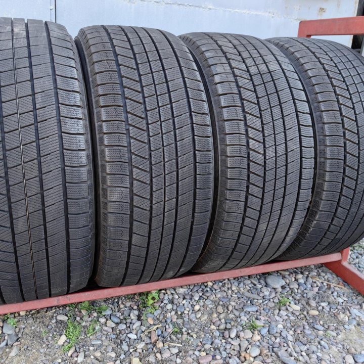 Комплект Bridgestone Blizzak VRX3 245/50 r18