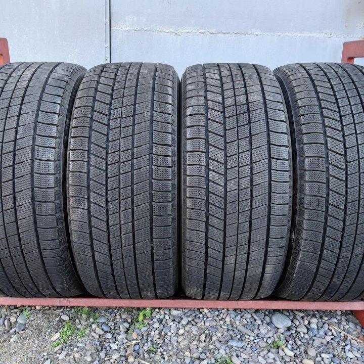 Комплект Bridgestone Blizzak VRX3 245/50 r18