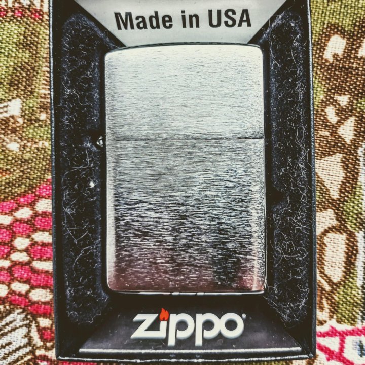 Zippo Brushed Chrome