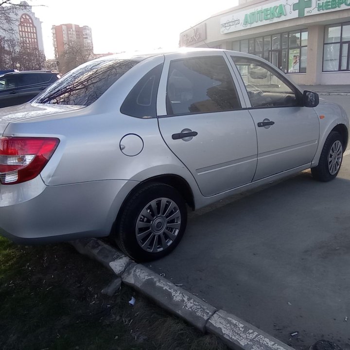 ВАЗ (Lada) Granta, 2012