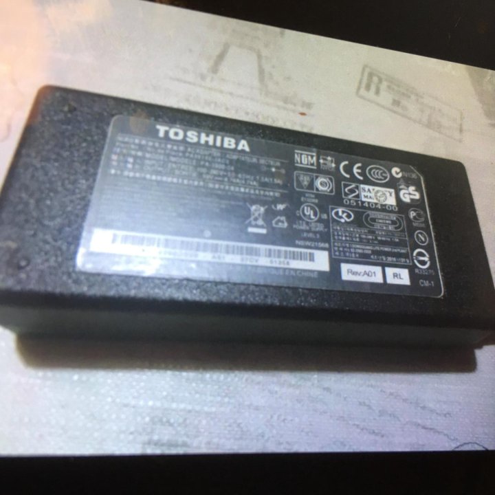 Блок питания для ноутбука. Toshiba PA-1900-04.