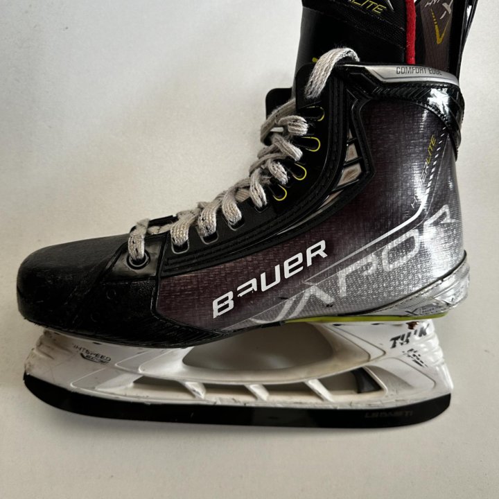 Хоккейные коньки Bauer Hyperlite