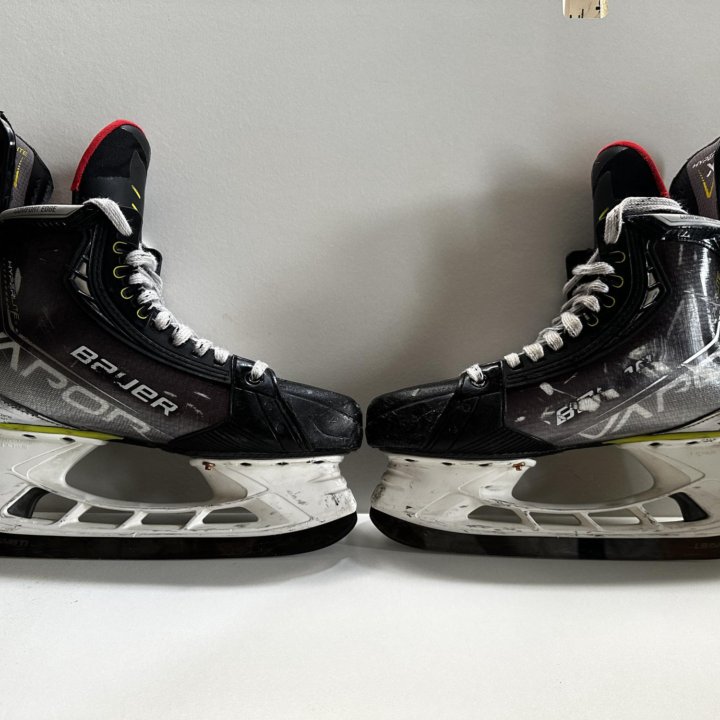 Хоккейные коньки Bauer Hyperlite