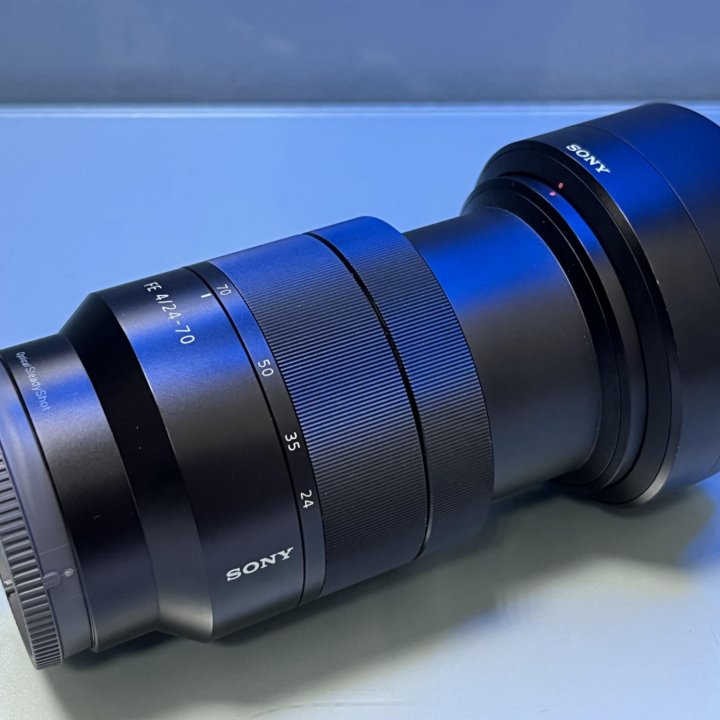 Объектив Sony E 24-70mm f/4.0 ZA OSS