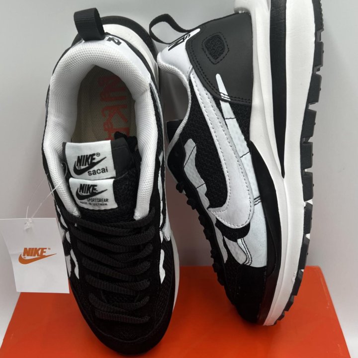 Кроссовки Nike sacai