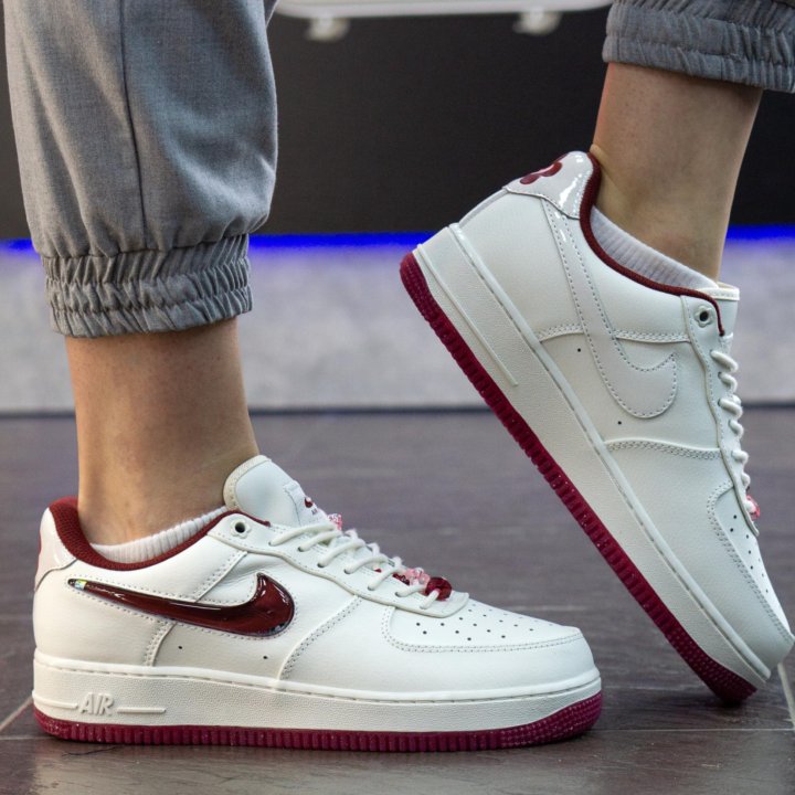 Кроссовки Nike Air Force 1 “Valentine’s Day”