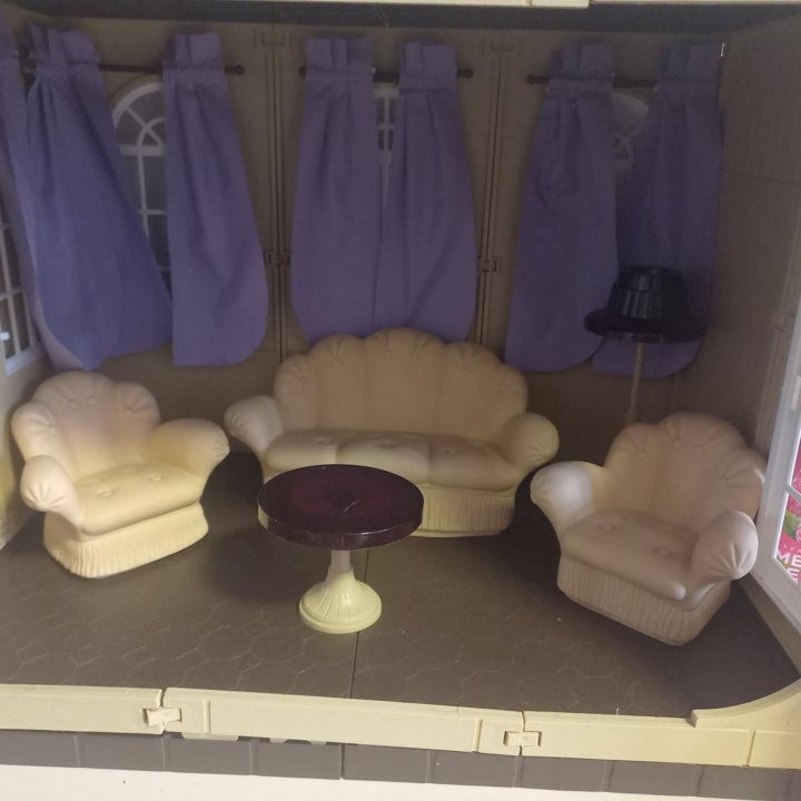 Кукольный домик