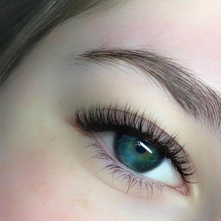 Наращивание ресниц