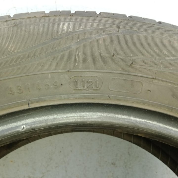 Шины Nokian и Hankook 205/55 R16 2шт.