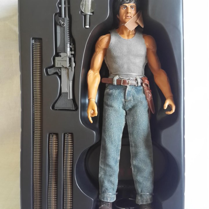 First Blood. John J. Rambo. Hot Toys, MMS21