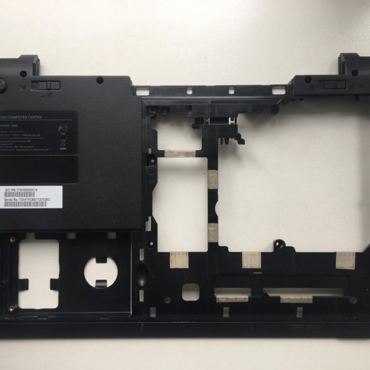 Ноутбук DNS TWH-N12E-GE (разбор)