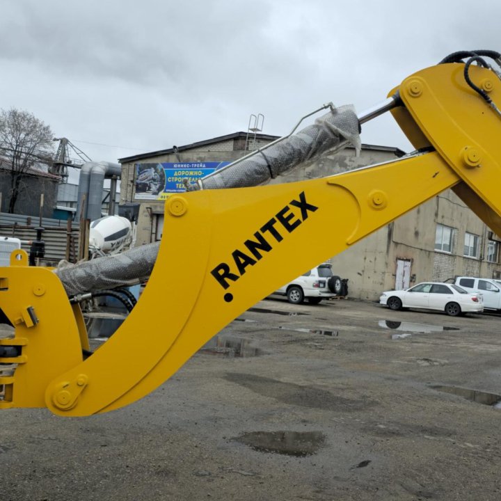 Экскаватор-погрузчик Rantex RT777A