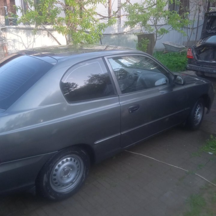 Hyundai Accent, 2000