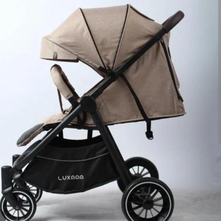 Коляска прогулочная