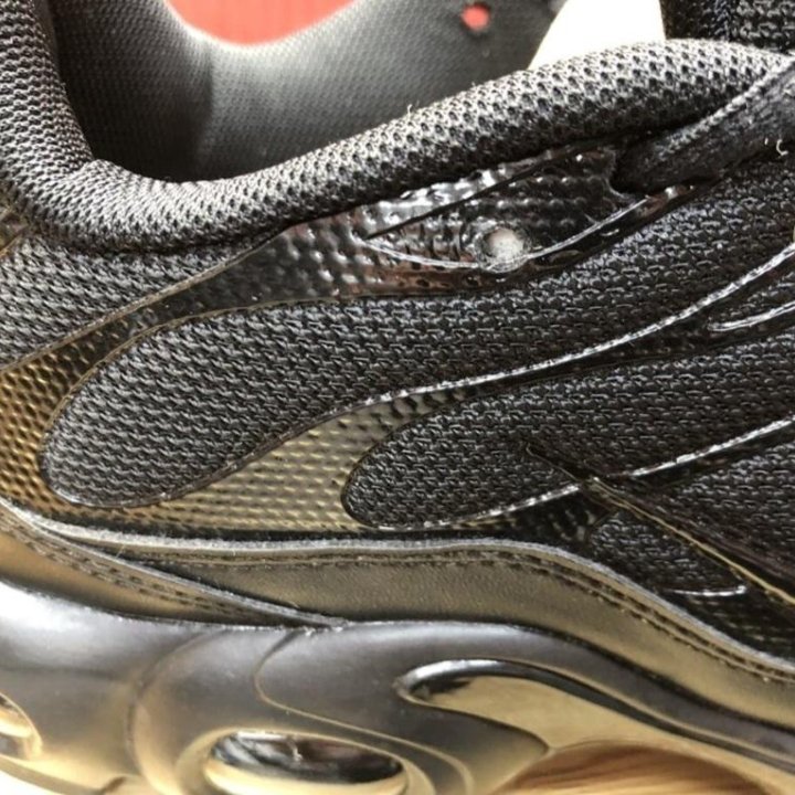 Кроссовки Nike Air Max Tn Plus