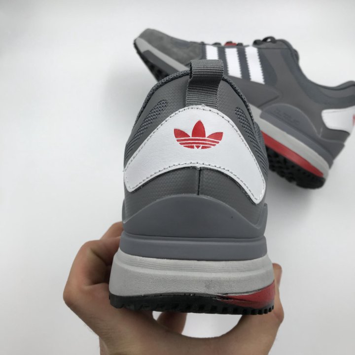 Кроссовки мужские летние adidas zx700