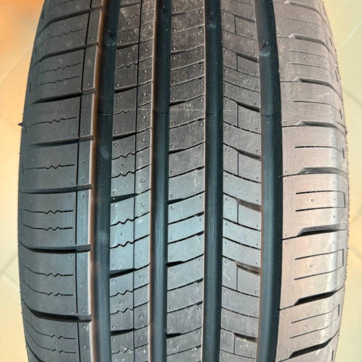 Fortune Perfectus FSR602 225/60 R18 100V