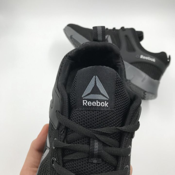 Кроссовки летние Reebok новые