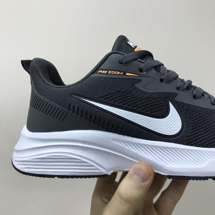 Кроссовки летние новые Nike