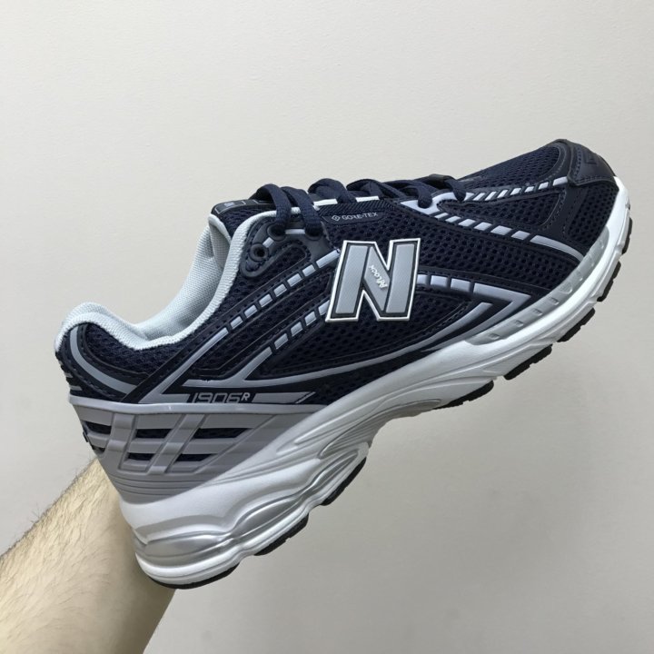 Кроссовки New Balance лето