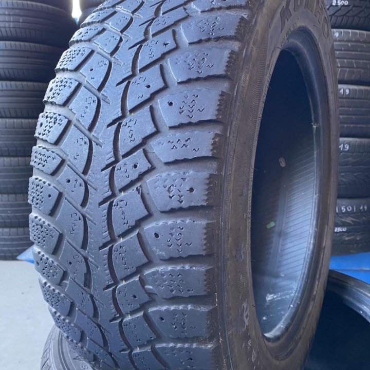 235/55 R17 Kumho I’Zen Wis KW19