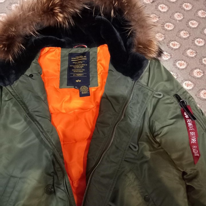 Alpha Industries куртка-бомбер зимняя