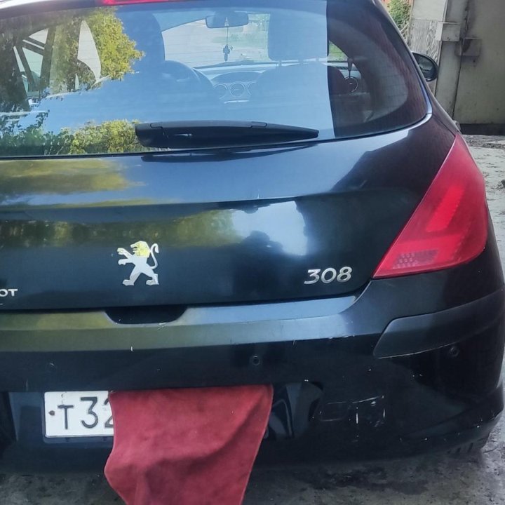 Peugeot 308, 2010