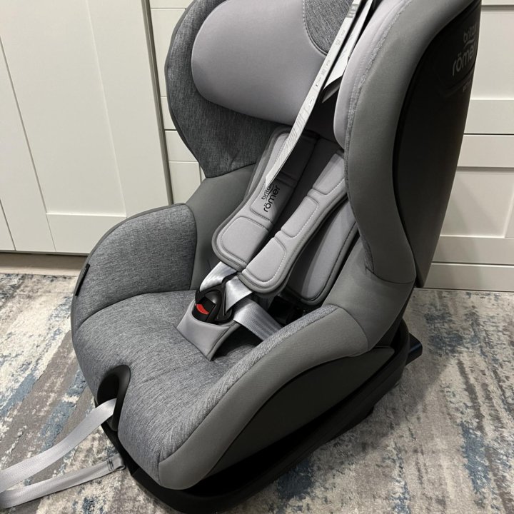 Britax Romer Trifix 2 i-Size