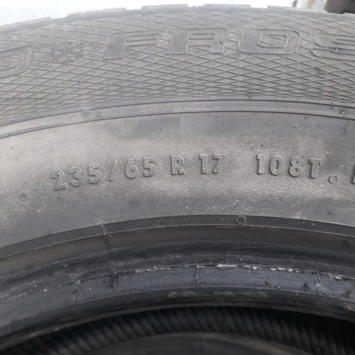 Шины 235/65 R17 Gislaved Nord Frost зимние