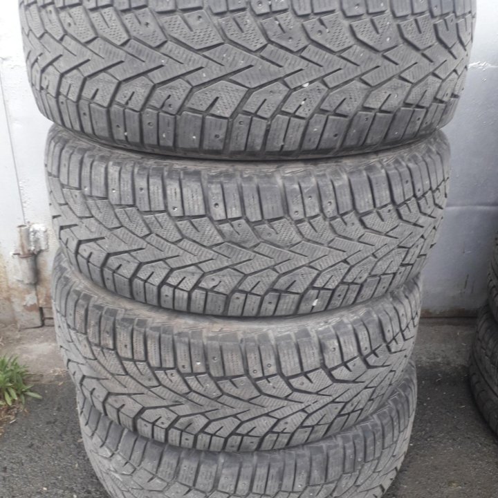 Шины 235/65 R17 Gislaved Nord Frost зимние