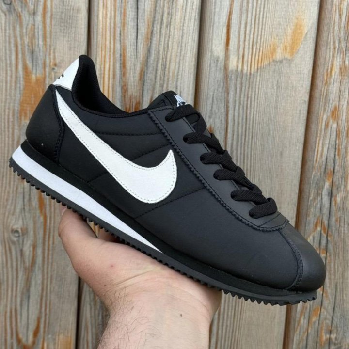 Мужские кроссовки Nike Cortez