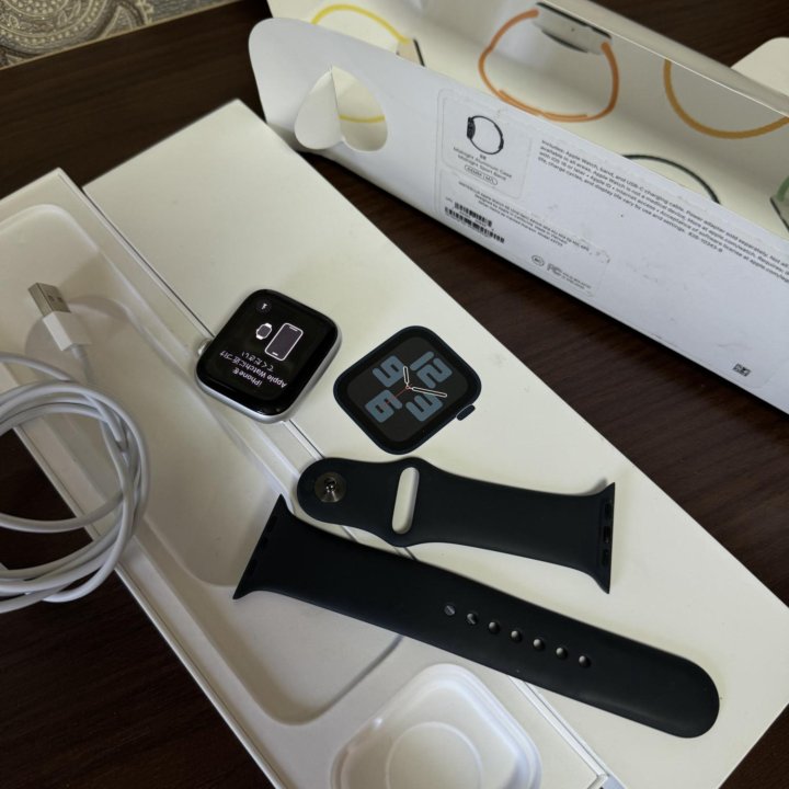 Продам Apple Watch SE 2Gen 44MM